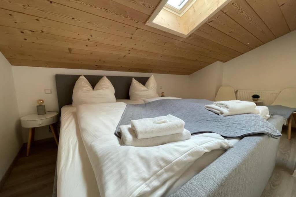 Gemuetliche Im Dg Am Tegernsee - Bergblick, Ruhe & Ganz Viel Platz Apartamento